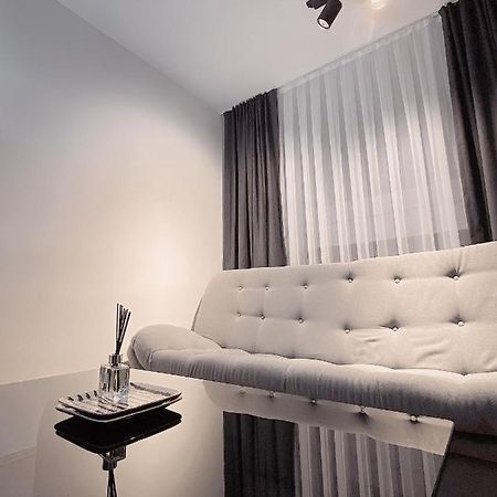 Diamond Apartment Prishtina 2 Pristina Esterno foto